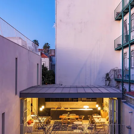 Patio Do Tijolo 리스본